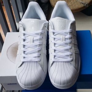 Super White Adidas Superstar